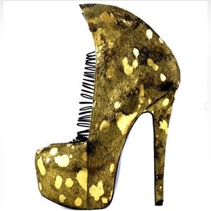 LONDON TRASH CRIME CAMO NEW $229 8.5 GREEN GOLD LEATHER 6" HEEL PLATFORM PUMPS